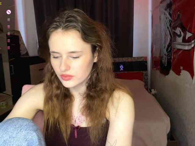 MilaElin webcam