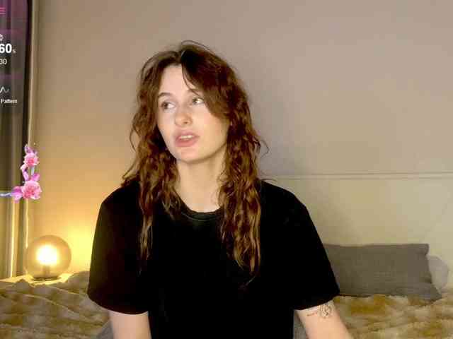 MilaElin webcam