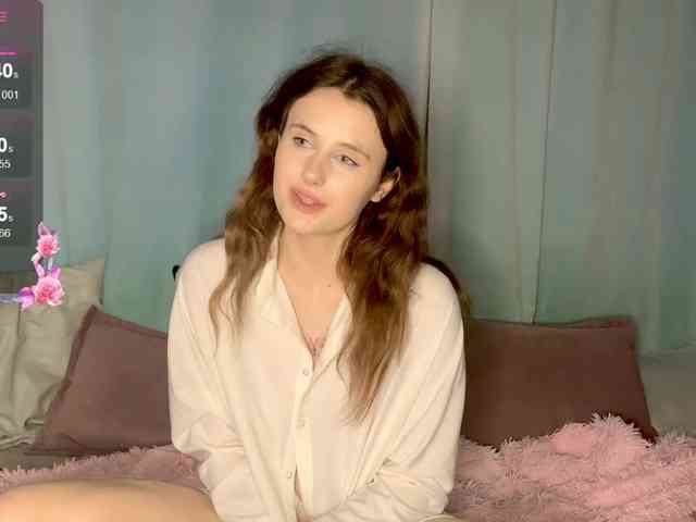 MilaElin webcam