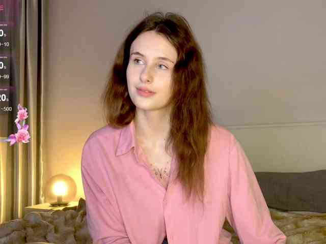 MilaElin webcam