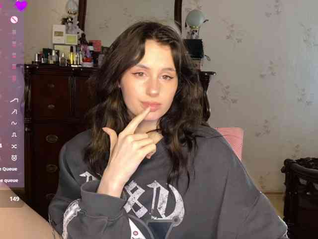 MilaElin webcam