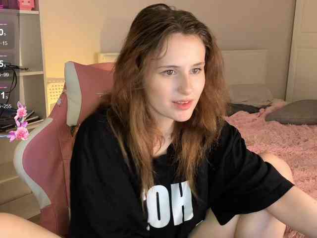 MilaElin webcam
