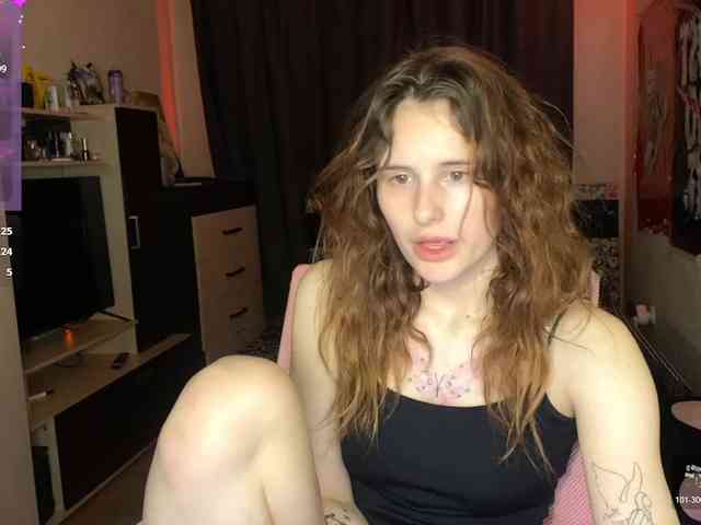MilaElin webcam