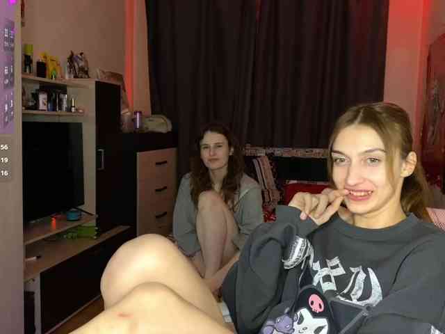 MilaElin webcam