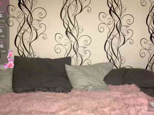 MilaElin webcam