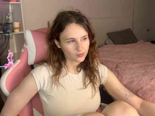 MilaElin webcam