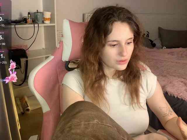 MilaElin webcam