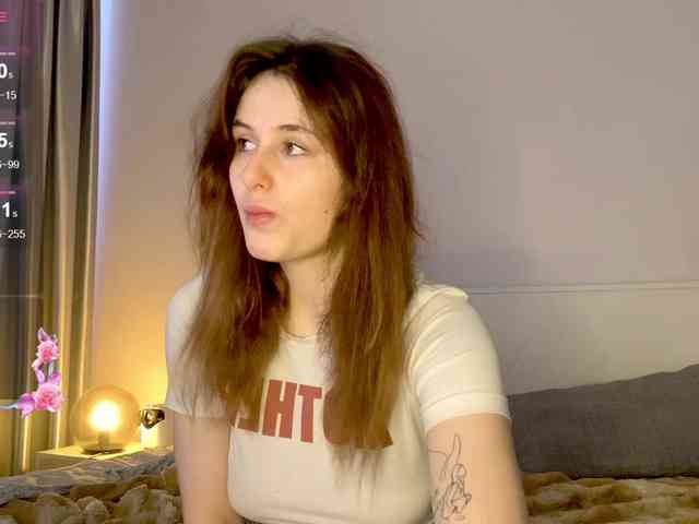 MilaElin webcam