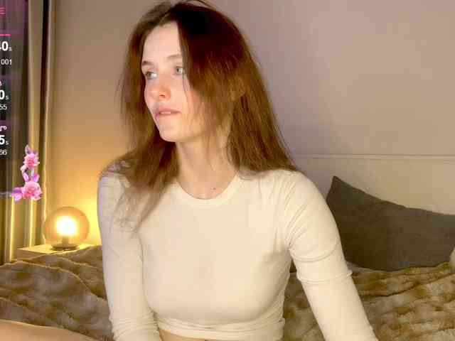 MilaElin webcam