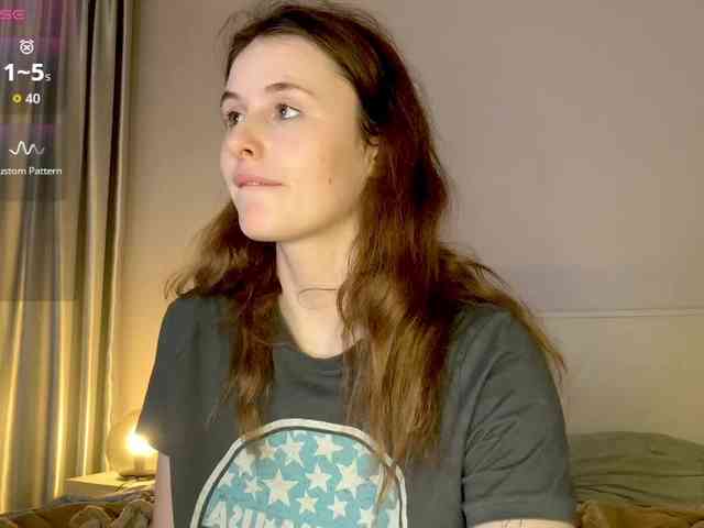 MilaElin webcam
