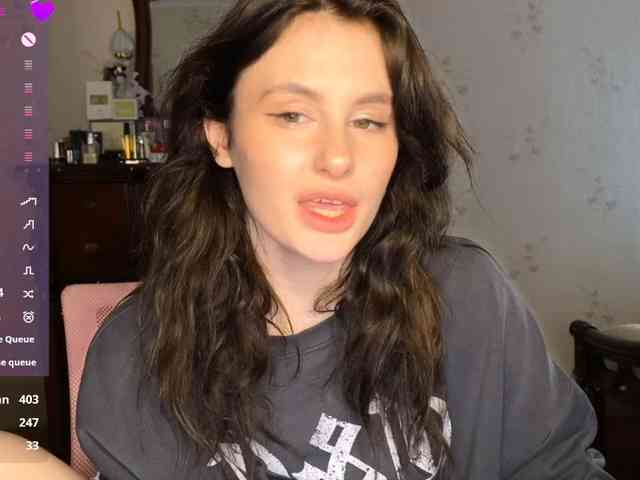 MilaElin webcam
