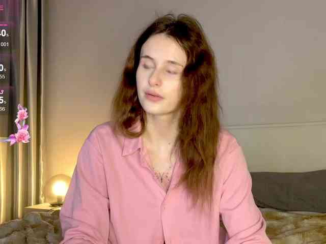 MilaElin webcam