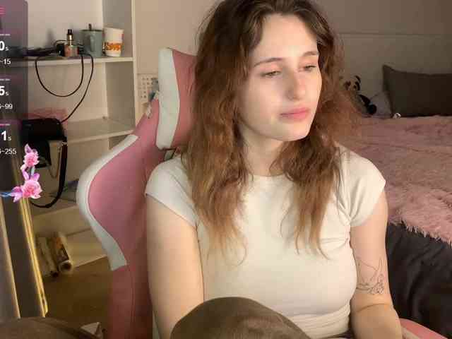 MilaElin webcam