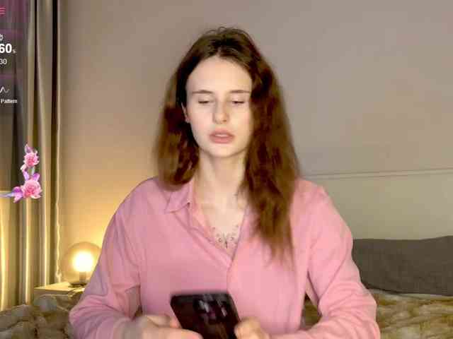 MilaElin webcam