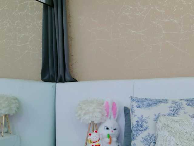miadunoff live cam on BongaCams