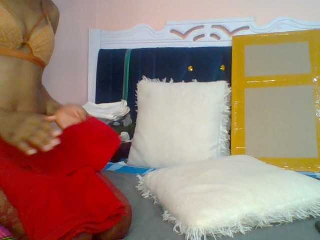 brianna254 live cam on BongaCams