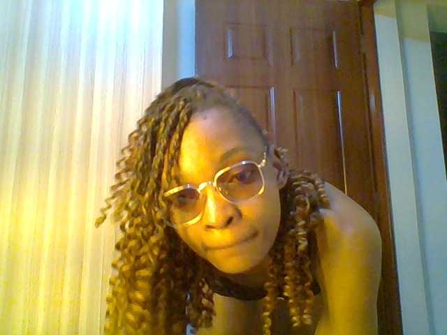 brianna254 live cam on BongaCams