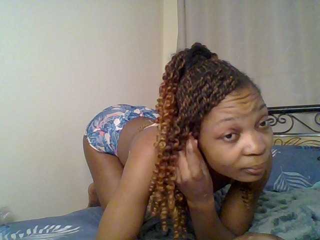 brianna254 live cam on BongaCams