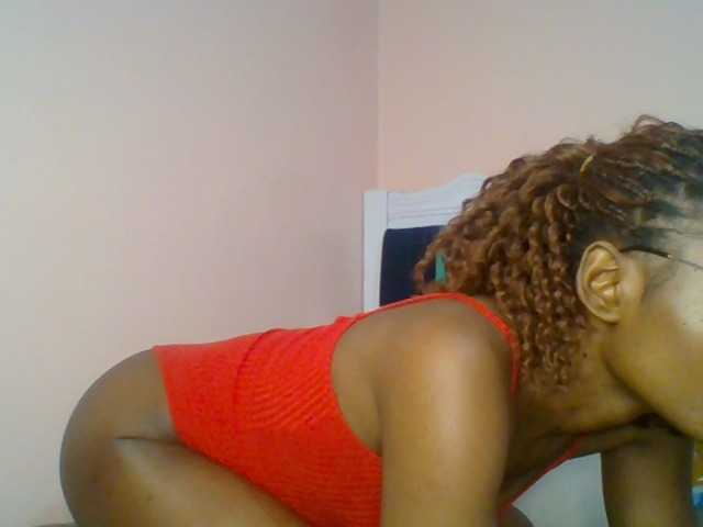 brianna254 live cam on BongaCams