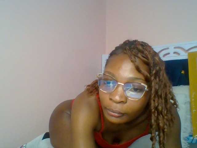 brianna254 live cam on BongaCams