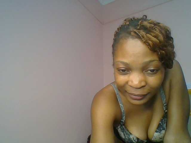 brianna254 live cam on BongaCams