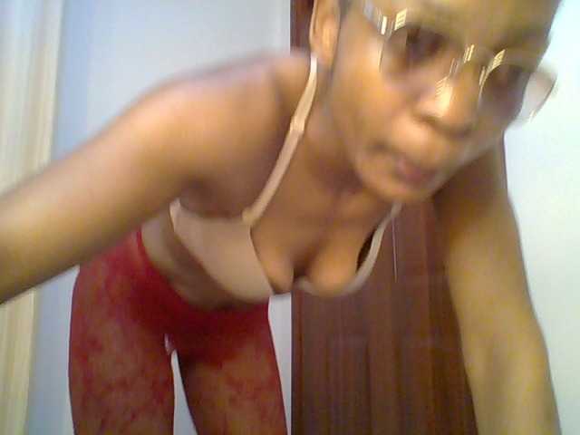 brianna254 live cam on BongaCams
