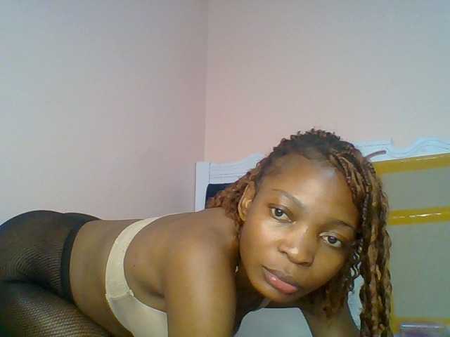 brianna254 live cam on BongaCams