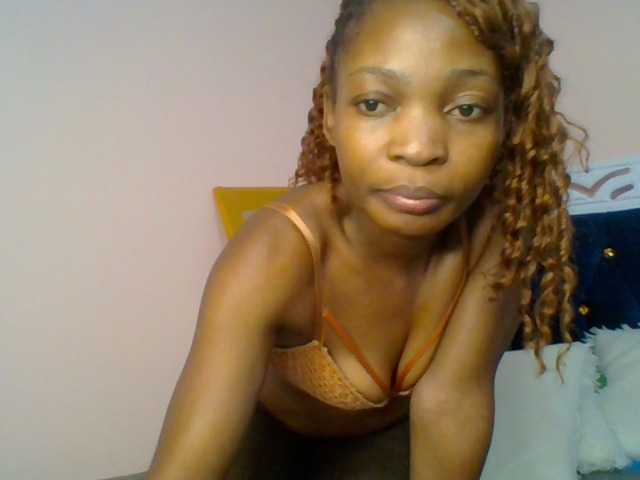 brianna254 live cam on BongaCams