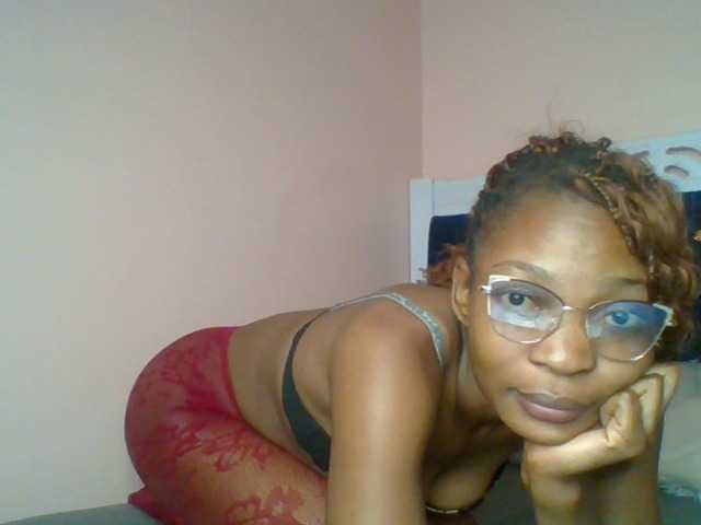 brianna254 live cam on BongaCams