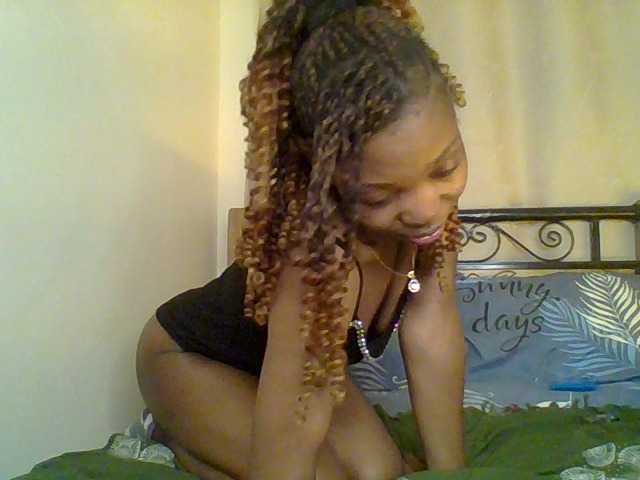 brianna254 live cam on BongaCams