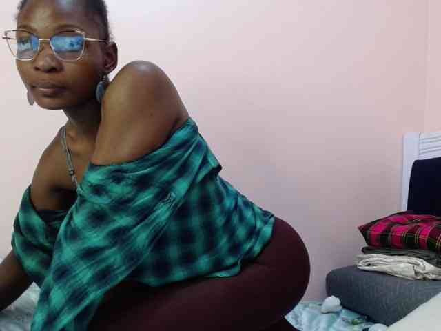 brianna254 Live Webcam on BongaCams