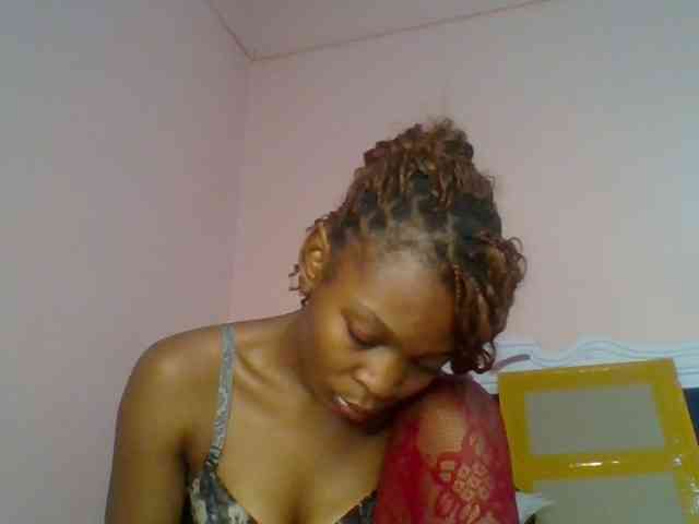 brianna254 Live Webcam on BongaCams