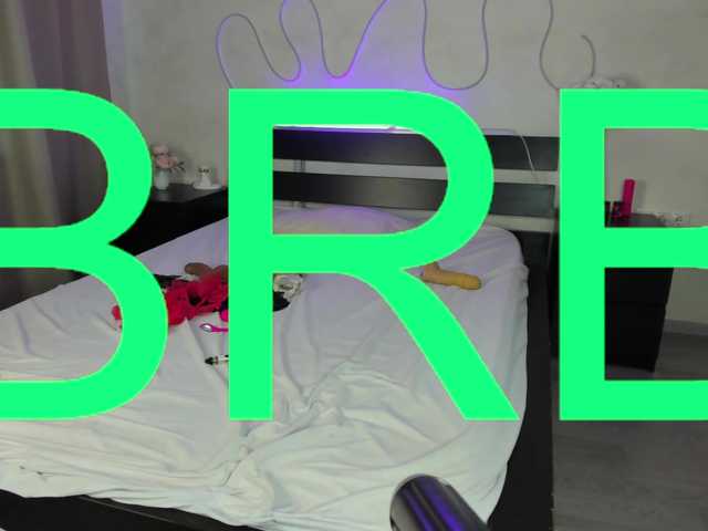 Stasy-Traiin live cam on BongaCams