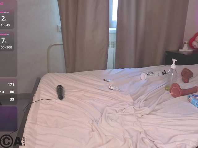 Stasy-Traiin live webcam show