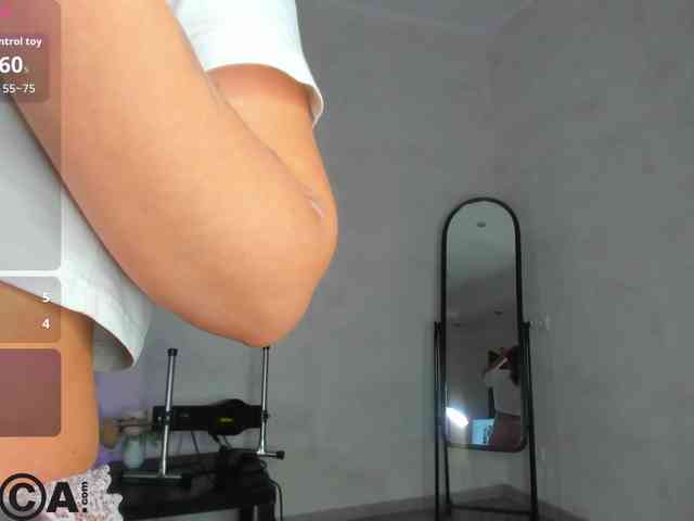 Stasy-Traiin Live Webcam on BongaCams