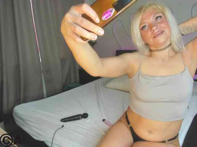 Stasy-Traiin webcam