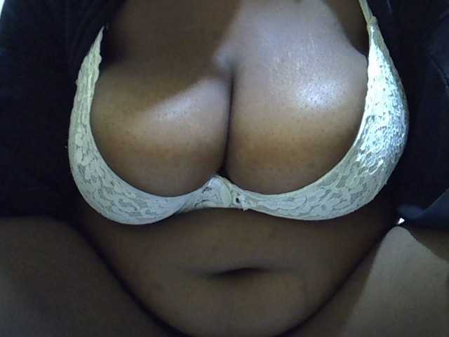 Pinky4 live cam on BongaCams