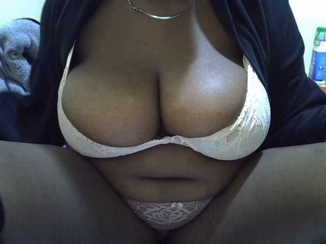 Pinky4 live cam on BongaCams