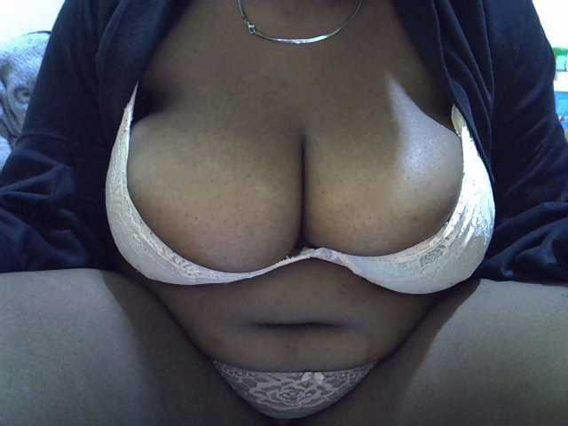 Pinky4 live cam on BongaCams