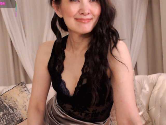Laydee-E live cam preview