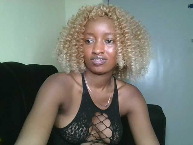 Politegirl live cam on BongaCams