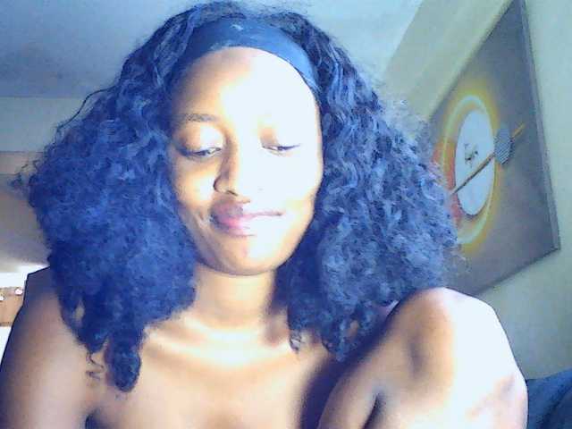 Politegirl live cam on BongaCams