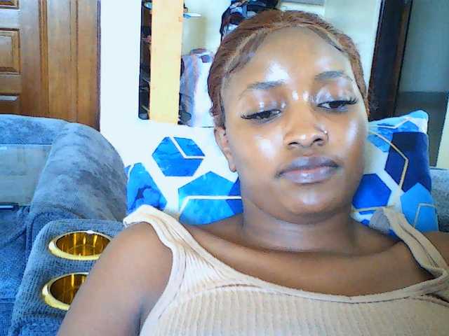 Politegirl live cam on BongaCams