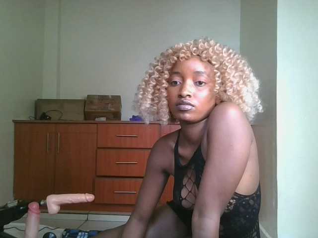 Politegirl live cam on BongaCams