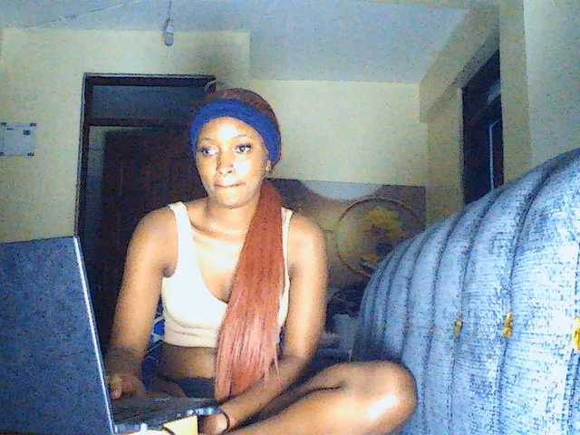 Politegirl live cam on BongaCams