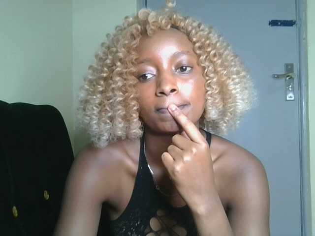Politegirl live cam on BongaCams