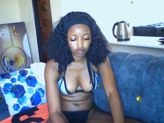 Politegirl live cam on BongaCams
