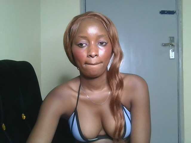 Politegirl live cam on BongaCams
