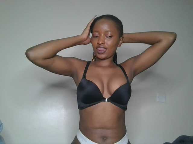 Politegirl live cam on BongaCams