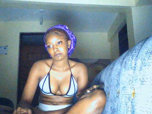 Politegirl live cam on BongaCams